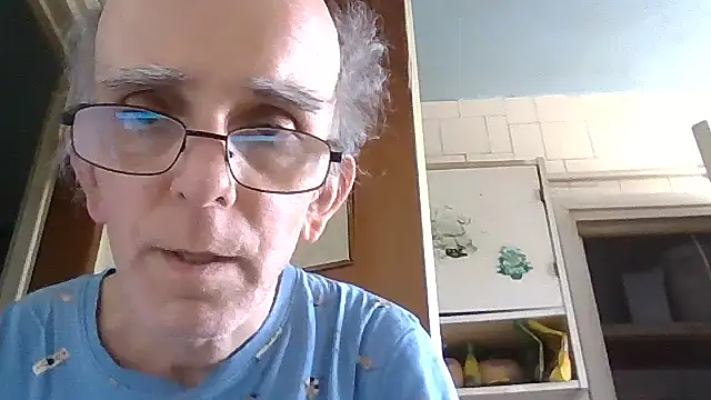 Snapshot of mariusica1@xh chatting on May 7, 2026, 2:53 pm mariusica1xh online show from May 7, 2026, 2:53 pm