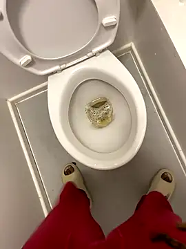 Snapshot of Rastamanzigy22 chatting on November 10, 2025, 12:15 am Rastamanzigy22 online show from November 10, 2025, 12:15 am