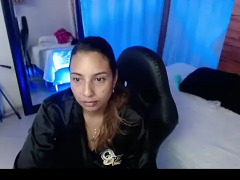 mykaelahoney online show from April 10, 2026, 8:32 am