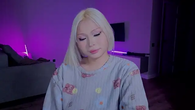 Snapshot of RileyMee chatting on November 22, 2025, 1:15 am RileyMee online show from November 22, 2025, 1:15 am