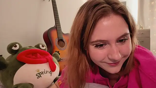 Snapshot of Diana_Flower chatting on October 3, 2025, 10:39 am Diana Flower online show from October 3, 2025, 10:39 am