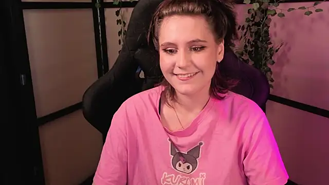 Snapshot of Diana_Flower chatting on March 15, 2026, 12:12 pm Diana Flower online show from March 15, 2026, 12:12 pm