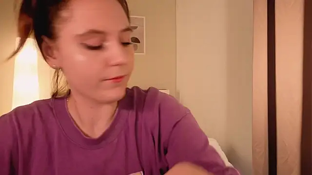 Snapshot of Diana_Flower chatting on November 7, 2025, 3:11 am Diana Flower online show from November 7, 2025, 3:11 am