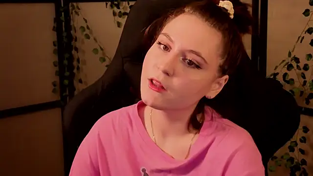 Snapshot of Diana_Flower chatting on February 11, 2026, 9:42 am Diana Flower online show from February 11, 2026, 9:42 am