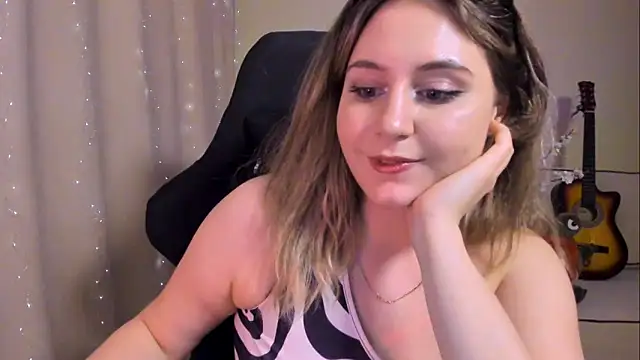 Snapshot of Diana_Flower chatting on February 23, 2025, 3:40 pm Diana Flower online show from February 23, 2025, 3:40 pm