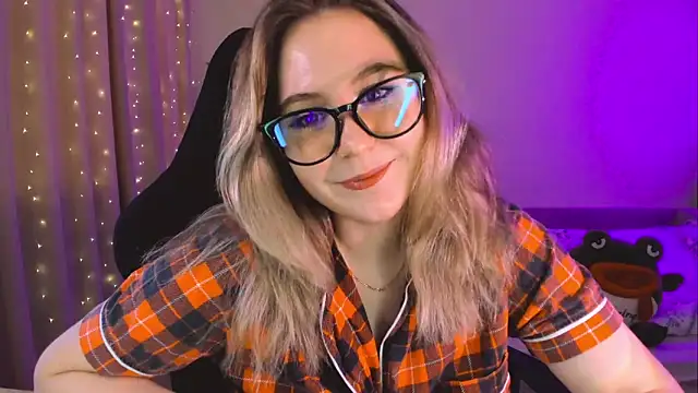 Snapshot of Diana_Flower chatting on February 2, 2025, 9:40 am Diana Flower online show from February 2, 2025, 9:40 am