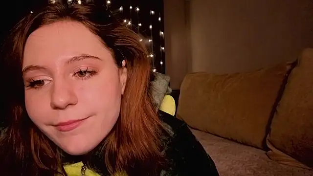 Diana Flower online show from December 15, 2025, 1:11 am