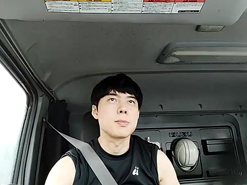 Snapshot of whitebriefboy chatting on June 1, 2026, 10:09 pm whitebriefboy online show from June 1, 2026, 10:09 pm