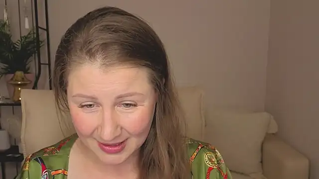 Snapshot of Helens_love chatting on July 10, 2026, 2:55 am Helens love online show from July 10, 2026, 2:55 am