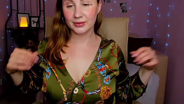 Snapshot of Helens_love chatting on March 13, 2025, 2:16 am Helens love online show from March 13, 2025, 2:16 am