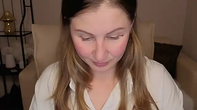 Snapshot of Helens_love chatting on October 13, 2025, 7:54 am Helens love online show from October 13, 2025, 7:54 am