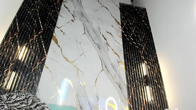 ebony hot1 online show from November 24, 2025, 4:18 pm