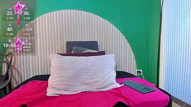 Snapshot of amber-hill chatting on April 2, 2026, 12:12 pm amber-hill online show from April 2, 2026, 12:12 pm