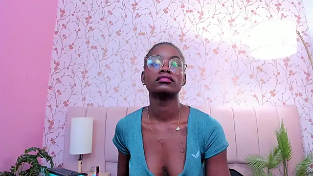 Snapshot of amber-hill chatting on November 8, 2025, 7:56 am amber-hill online show from November 8, 2025, 7:56 am