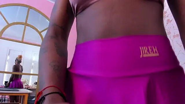 Snapshot of amber-hill chatting on October 25, 2025, 7:14 pm amber-hill online show from October 25, 2025, 7:14 pm