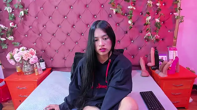 Snapshot of Mariana_Prin chatting on November 29, 2025, 2:44 am Mariana Prin online show from November 29, 2025, 2:44 am