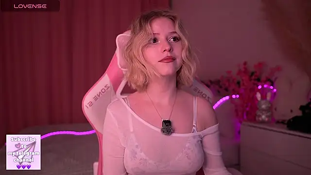 Snapshot of Dragonwind chatting on March 15, 2026, 12:17 am Dragonwind online show from March 15, 2026, 12:17 am