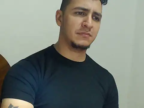 Snapshot of Dark_Kiing_ chatting on October 7, 2025, 3:18 am Dark Kiing online show from October 7, 2025, 3:18 am