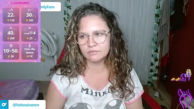 helenca43 online show from February 12, 2026, 9:20 am