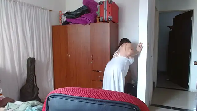 helenca43 online show from March 9, 2026, 8:01 pm