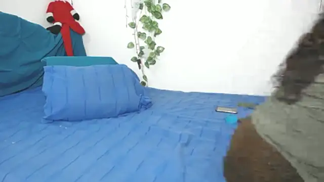 Snapshot of DominaLeona chatting on November 2, 2025, 12:48 am DominaLeona online show from November 2, 2025, 12:48 am