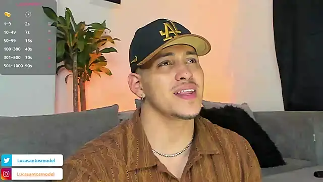 Snapshot of lucasanto_ chatting on March 7, 2025, 6:13 am lucasanto online show from March 7, 2025, 6:13 am