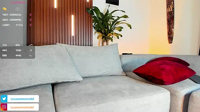 Snapshot of lucasanto_ chatting on October 3, 2025, 12:58 am lucasanto online show from October 3, 2025, 12:58 am