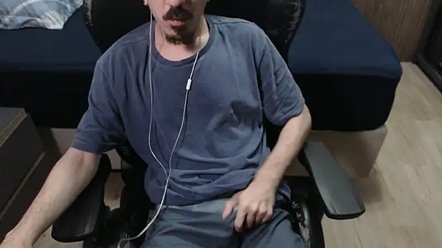 Snapshot of ViniBruv chatting on March 14, 2026, 1:00 am ViniBruv online show from March 14, 2026, 1:00 am