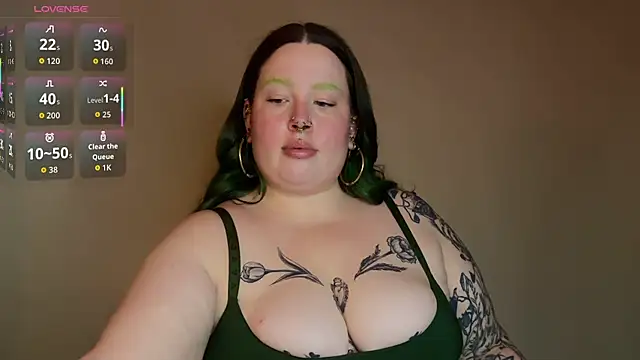 Snapshot of MissBika chatting on July 29, 2026, 6:40 pm MissBika online show from July 29, 2026, 6:40 pm