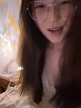 Snapshot of Sweet-Angel999 chatting on May 24, 2026, 5:46 pm Sweet-Angel999 online show from May 24, 2026, 5:46 pm