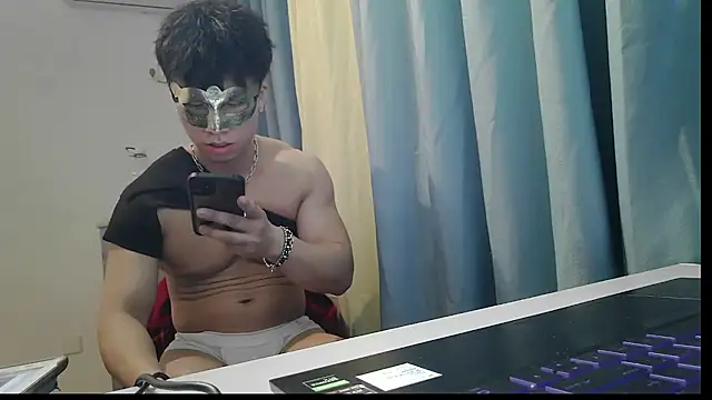 shuai321 online show from March 6, 2025, 2:18 pm