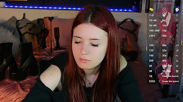 Lily Moonlight online show from June 12, 2026, 2:37 pm