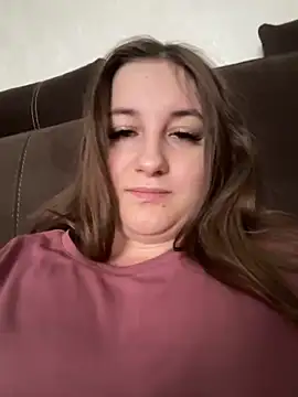 Strawberryyyyik online show from December 13, 2024, 6:21 am