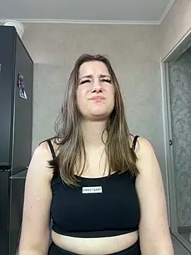 Strawberryyyyik online show from January 10, 2025, 7:04 am