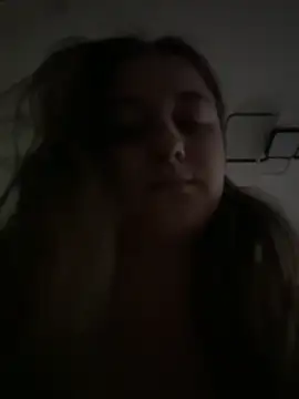 Strawberryyyyik online show from December 25, 2024, 1:19 pm