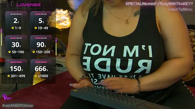 Snapshot of ZoeMesmerize chatting on June 12, 2026, 4:54 am ZoeMesmerize online show from June 12, 2026, 4:54 am
