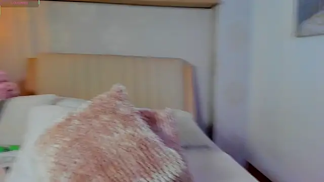 Snapshot of CamilleLynn chatting on November 6, 2025, 12:58 am CamilleLynn online show from November 6, 2025, 12:58 am