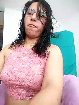 Snapshot of Im_Alma_ chatting on July 29, 2026, 2:16 pm Im Alma online show from July 29, 2026, 2:16 pm