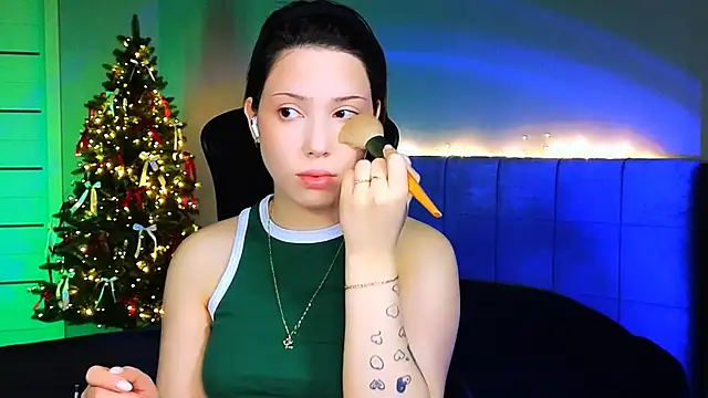 Stacy Gonzales  online show from January 29, 2025, 6:01 am