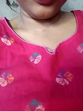 Snapshot of Wifesuman40 chatting on March 9, 2025, 9:24 am Wifesuman40 online show from March 9, 2025, 9:24 am