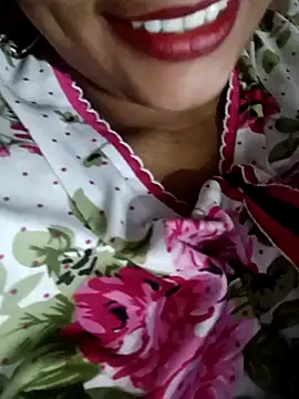 Snapshot of Wifesuman40 chatting on December 13, 2024, 11:55 am Wifesuman40 online show from December 13, 2024, 11:55 am