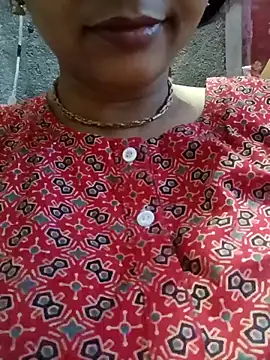 Snapshot of Wifesuman40 chatting on March 3, 2025, 5:37 am Wifesuman40 online show from March 3, 2025, 5:37 am