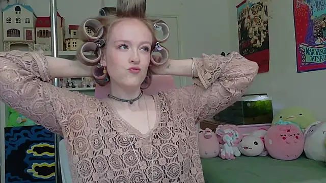 Daisy Dollxo online show from May 4, 2026, 8:00 pm