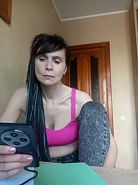 Francenia lolis online show from June 23, 2026, 6:55 am