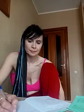 Francenia lolis online show from June 6, 2026, 8:52 am