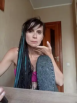 Francenia lolis online show from July 22, 2026, 10:06 am