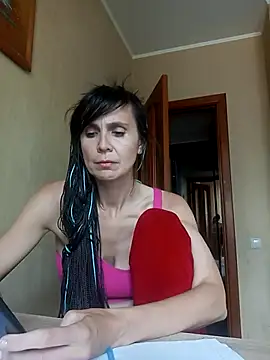 Francenia lolis online show from July 11, 2026, 1:33 pm