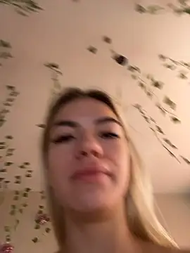 -Sexy Barbie- online show from October 13, 2025, 2:57 am