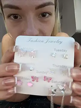 -Sexy Barbie- online show from May 3, 2026, 9:47 am