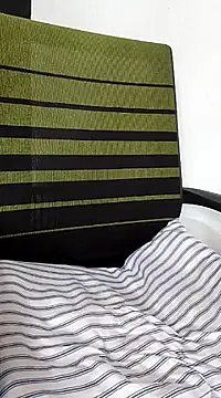 Snapshot of juliya_Les chatting on March 1, 2025, 9:51 am juliya Les online show from March 1, 2025, 9:51 am